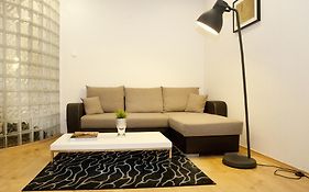 Diana Apartment On Váci Utca